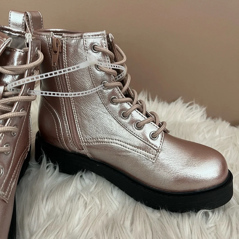 {Steve Madden} J-Iconic Star Combat Boots in Metallic Rose Gold - Girls 2